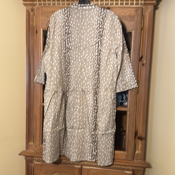 Antelope Royal Shirt Dress
TUCKERNUCK - Picture 13 of 16